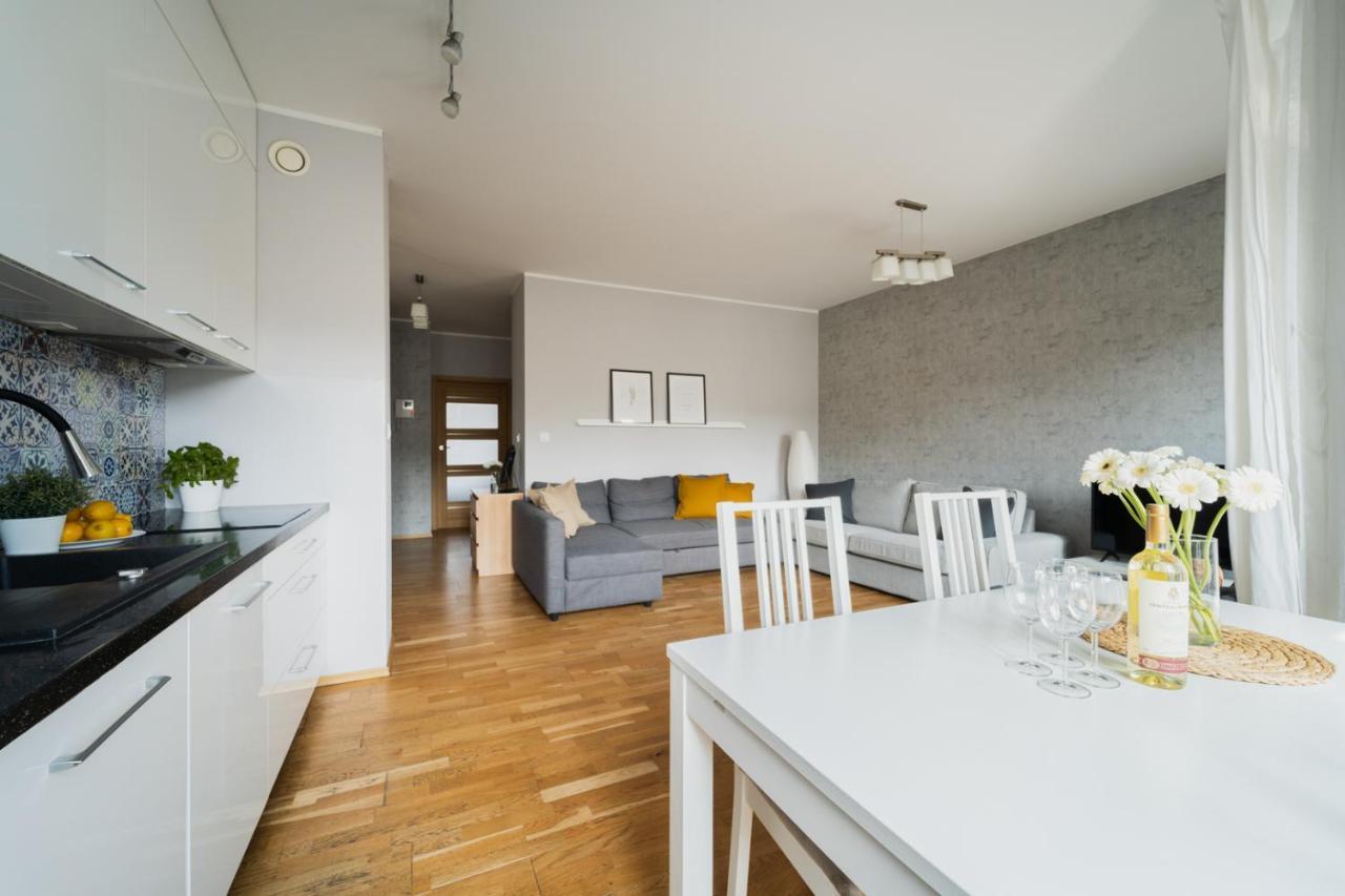 Big Apartment Old Town - 3 Rooms- 7 People-Lift- Near Town Hall Wroclaw Dış mekan fotoğraf