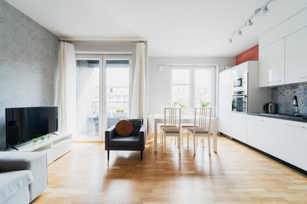 Big Apartment Old Town - 3 Rooms- 7 People-Lift- Near Town Hall Wroclaw Dış mekan fotoğraf